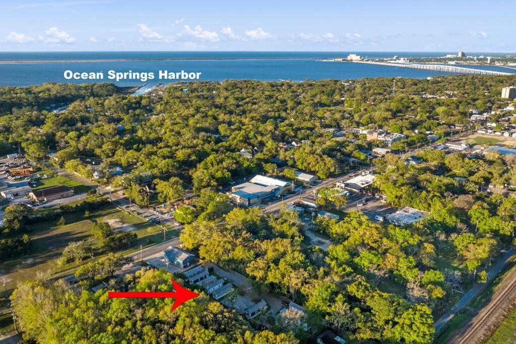 Best Cottage In Ocean Springs- Golf Cart Included!!! Exterior photo